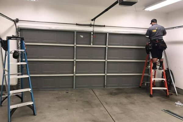 Garage Door Repair & Installation Tips Every Homeowner Should Know